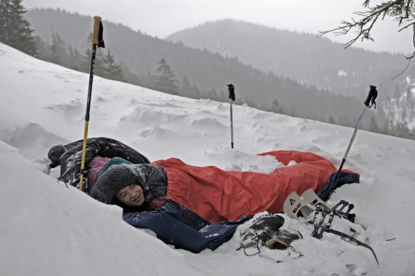 Datei:Bivouac snow.jpg