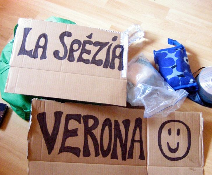 Ficheiro:Signs.JPG